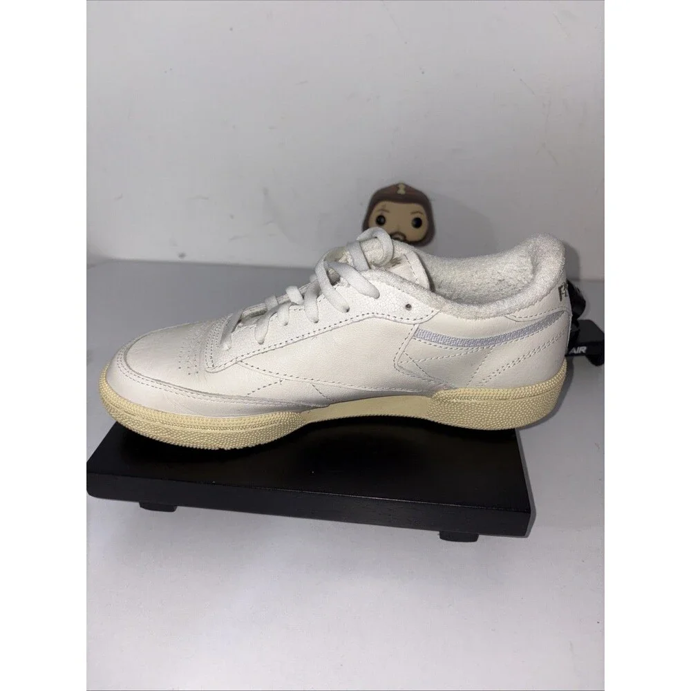 Reebok Ladies‎ 7.5 Chalk Weat Classic Excellent From Revolve